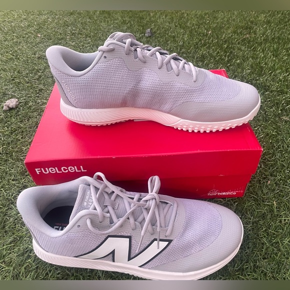 NWT New Balance Grey/White Turf Trailer Sz(6 1/2) - Picture 2 of 6